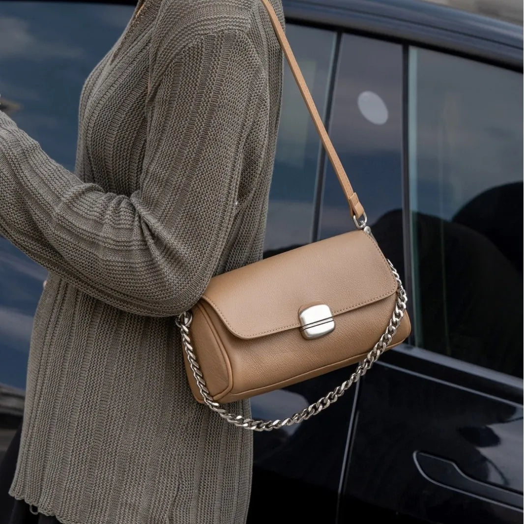 Eve Barrel Luxe bag