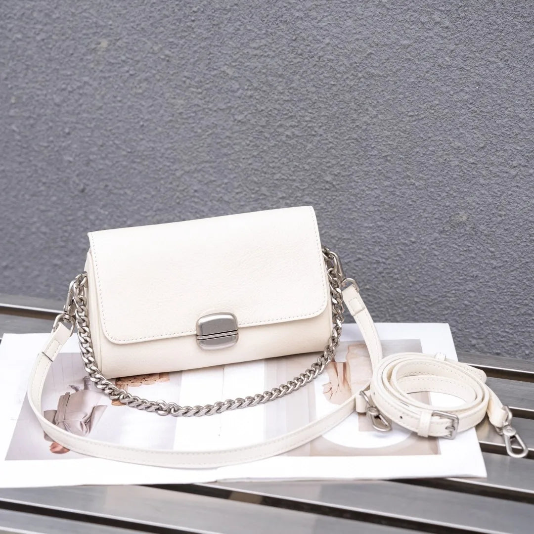 Eve Barrel Luxe bag