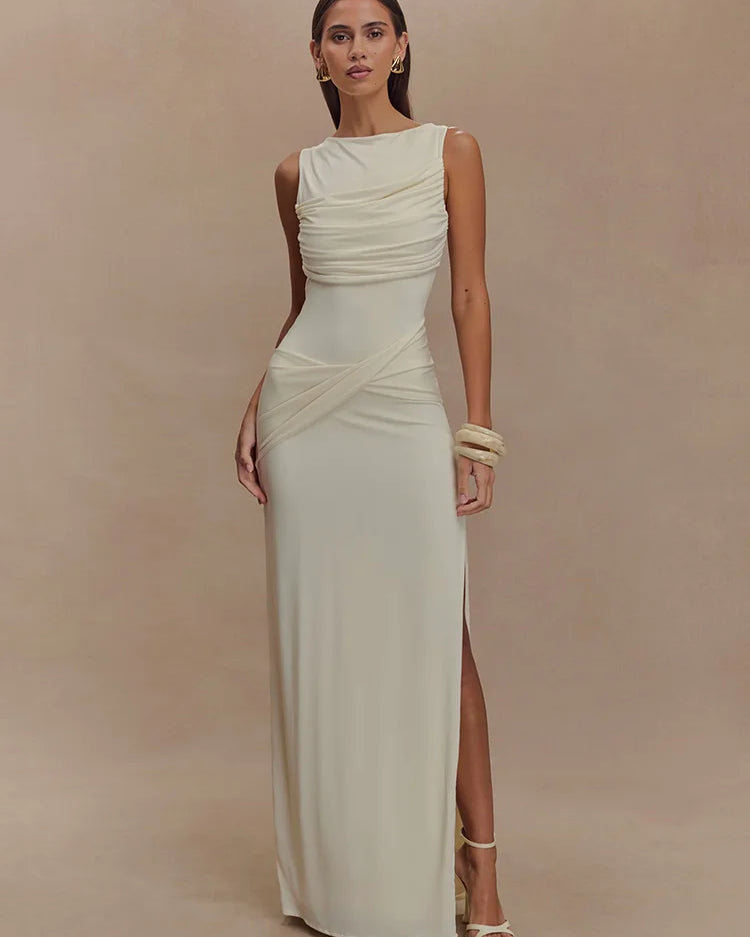 Luna Veil – Backless Floor-Length Dress