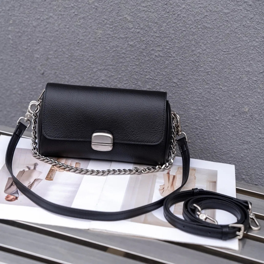 Eve Barrel Luxe bag
