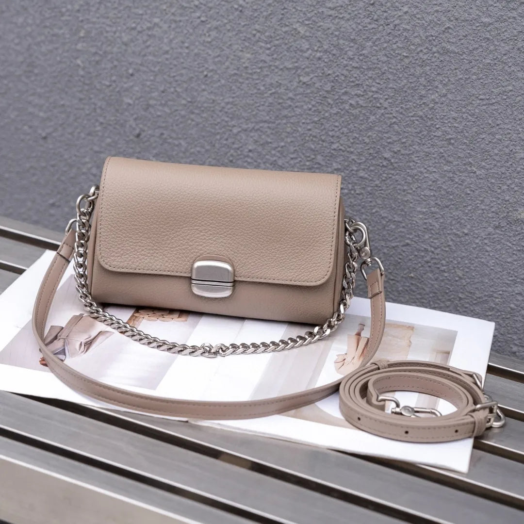 Eve Barrel Luxe bag